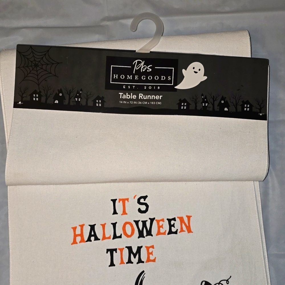 Pbs Home Goods Halloween Table Runner 14" x 72" - Picture 2 of 7